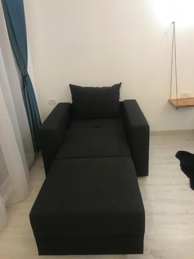 Belleview North Studio Apartment ซินายา ภายนอก รูปภาพ